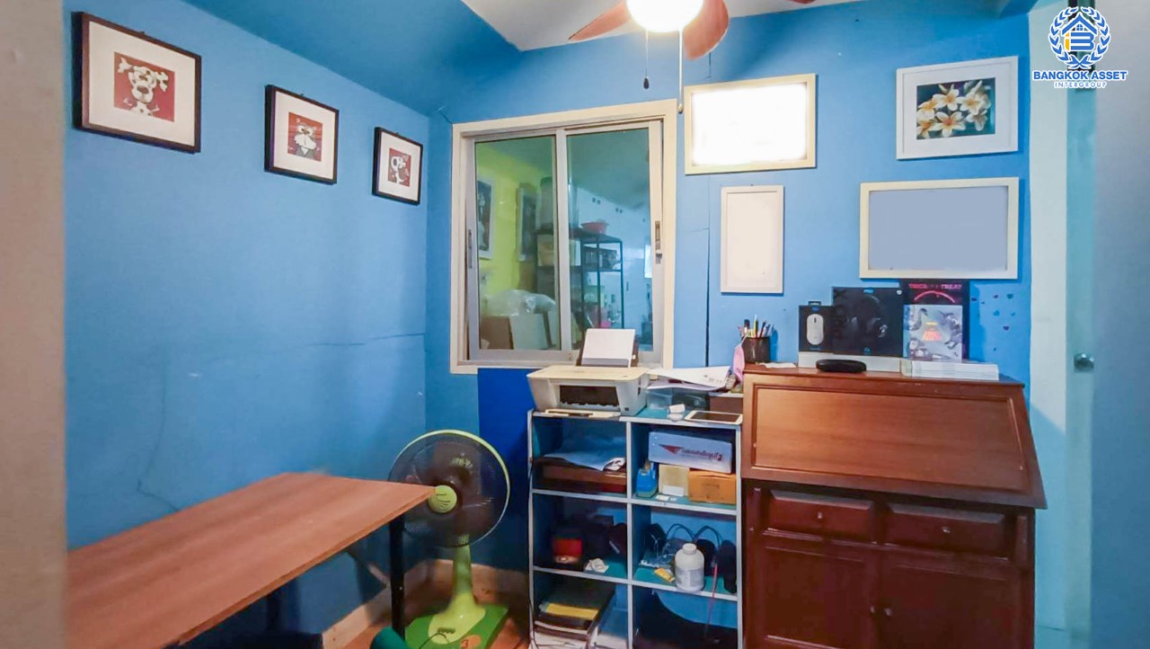 *****บ้านเดี่ยวมือสองนนทบุรี ม.รุ่งอรุณ กาญจนาฯ เนื้อที่ 53.4 ตร.ว. ฟังก์ชันครบ 4 ห้องนอน 2 ห้องน้ำ 2 ที่จอดรถ สะดวกสบาย บนทำเลเข้า-ออกได้หลายเส้นทาง ถ.กาญจนาภิเษก, ถ.นครอินทร์ ใกล้เซ็นทรัลเวสต์เกต และทางด่วน "ศรีรัช"